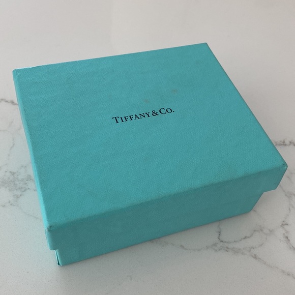 Tiffany & Co. Sterling silver baby comb with pink & blue tassel - Picture 10 of 12